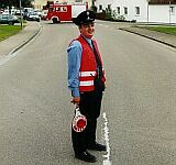 S. Kluger bei der Verkehrsregelung